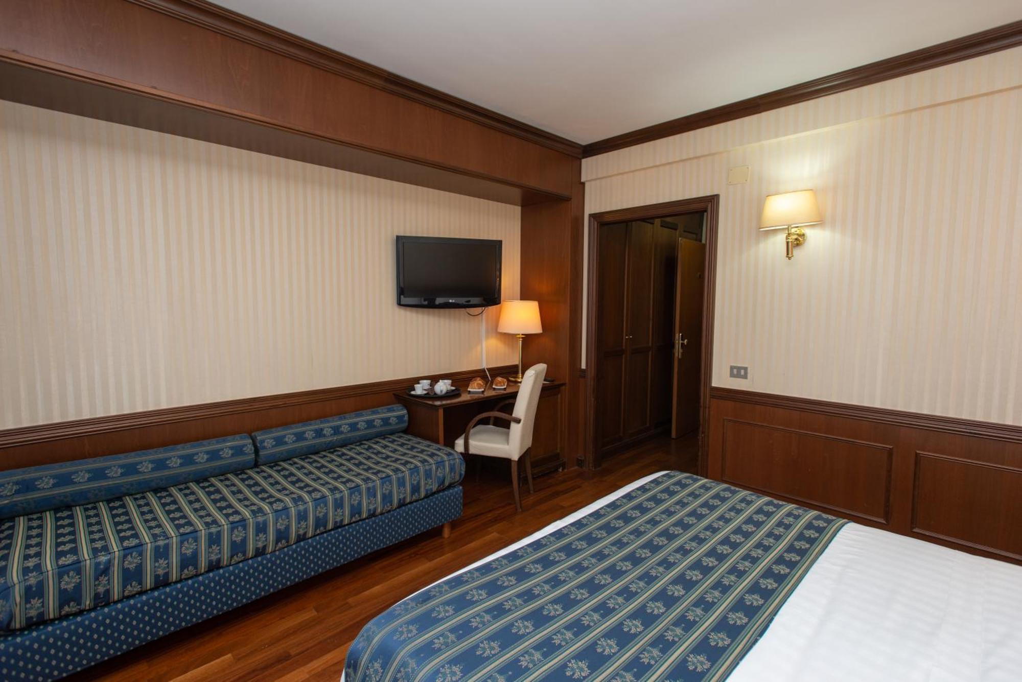 Hotel Corona & Spa Pescasseroli Ngoại thất bức ảnh